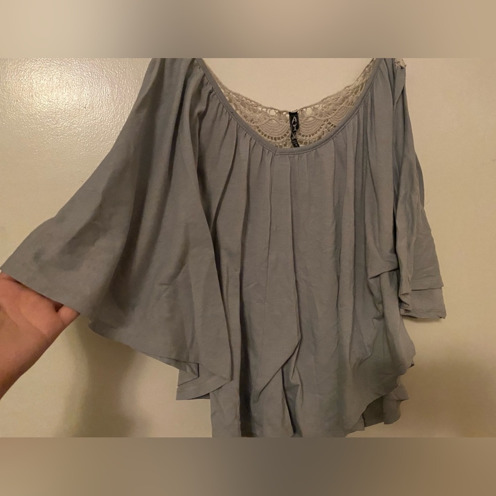 Aviva Dolman Cape Cut Top Crochet Lace Back - Picture 3 of 7